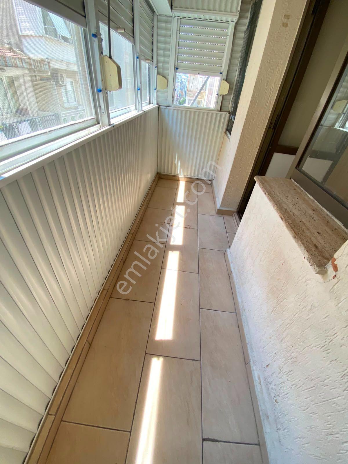 Alsancak Fuarın Dibinde 3+1 110m2 Dgazlı Arakat Asansörlü Kiralık Daire - Görsel 35