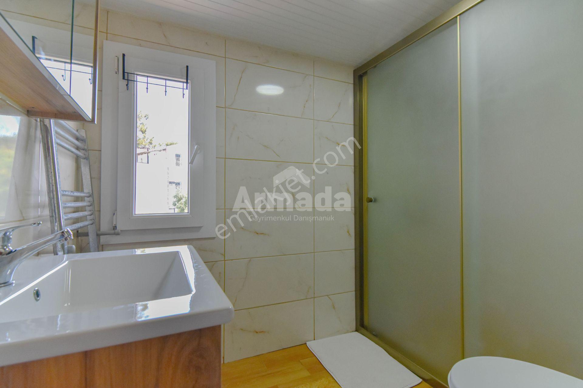 Kuşadası'nda Deniz Manzaralı Tam Müstakil 4+1 Villa - Görsel 23