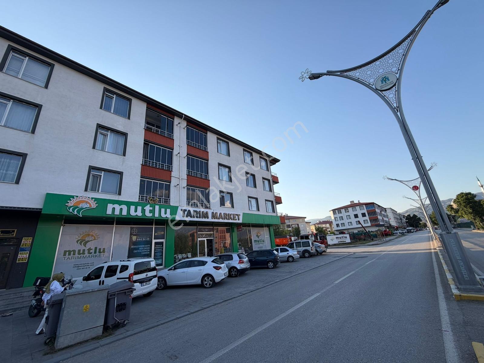 Remax Dem'den Eşyalı Ve Kiracılı 98 M2 Satılık 1+1 Daire - Görsel 6