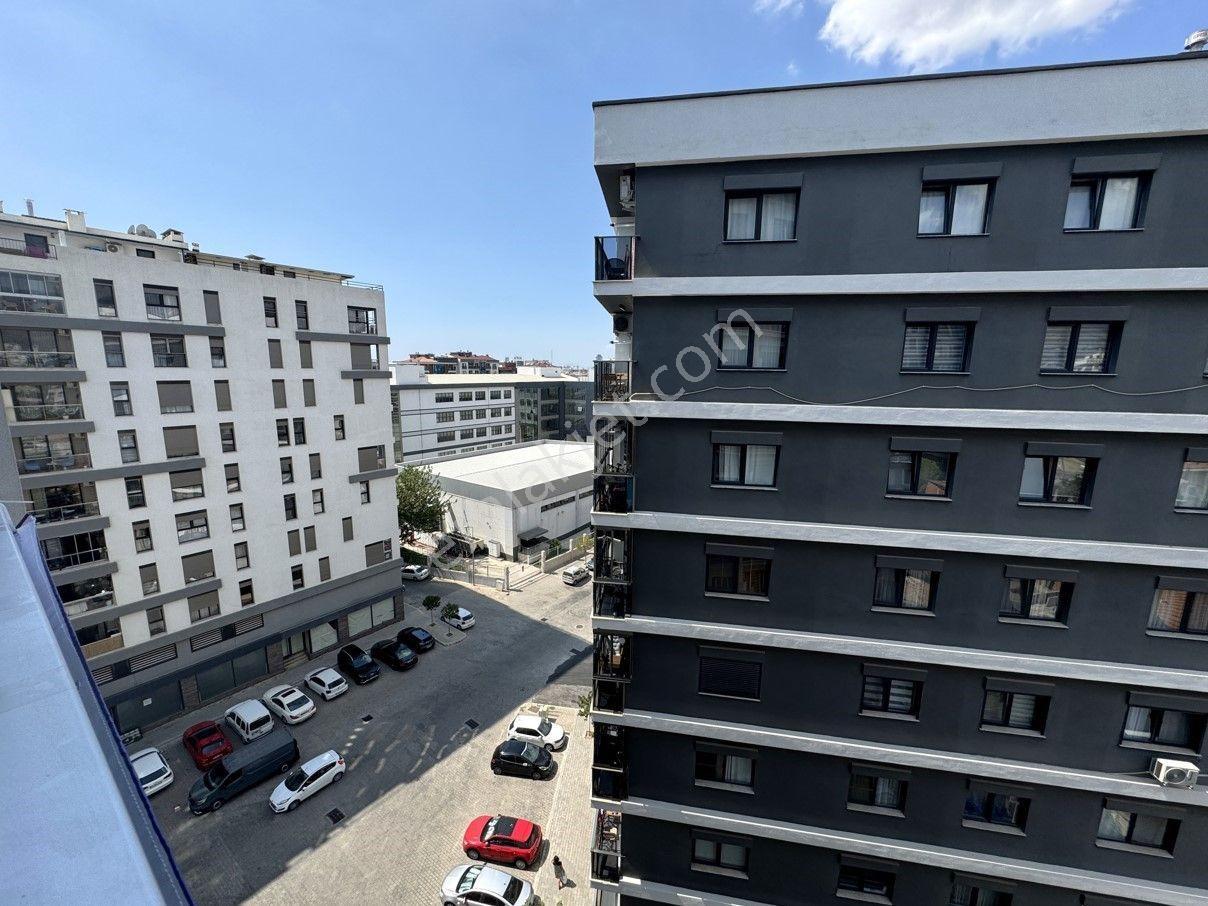 Karşıyaka İmbatlı’da Merkezi Konumda 2+1 Kiralık Ara Kat Daire - Görsel 24