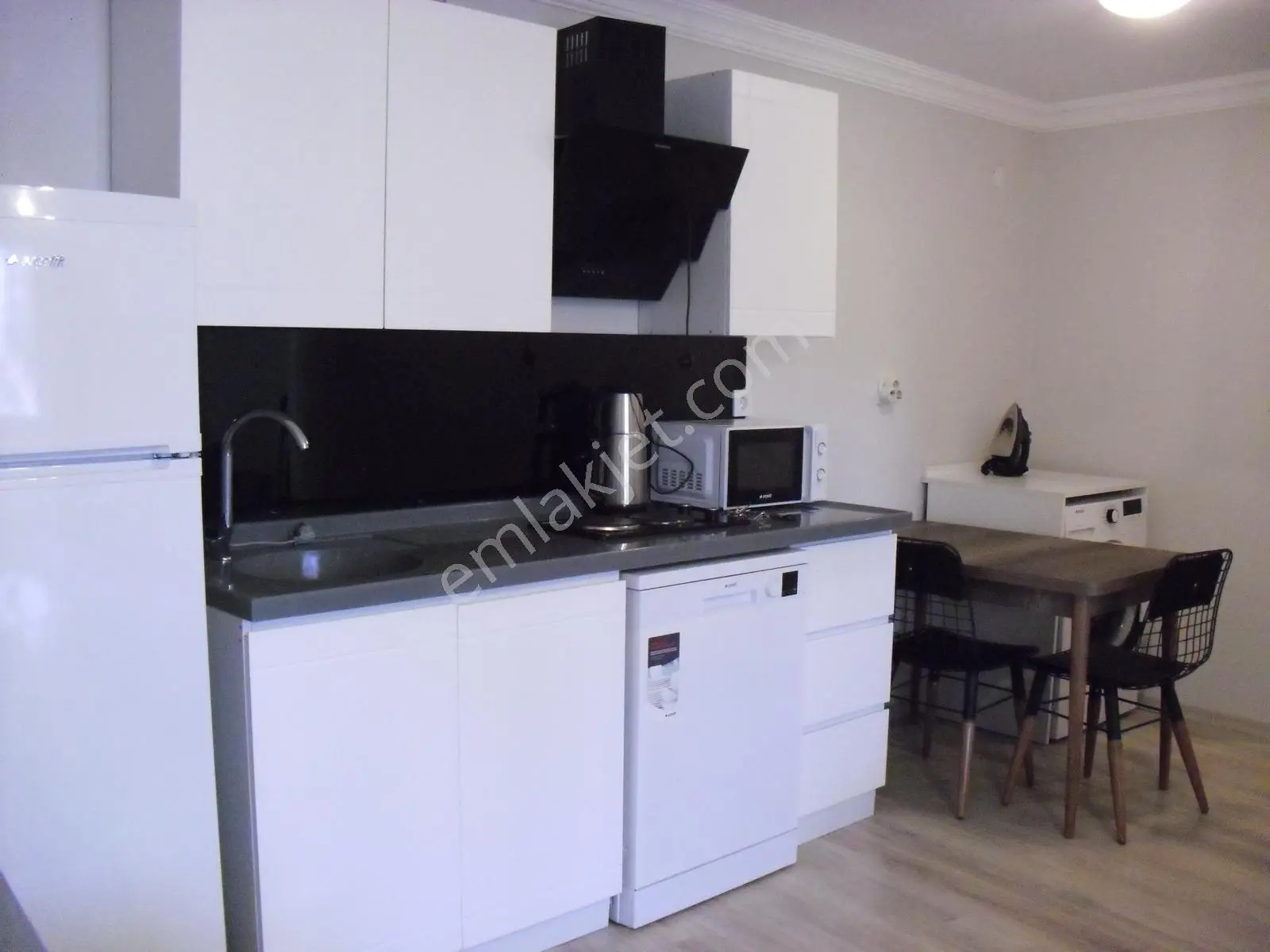 G.o.p Uğurmumcu 1+1 Mobilyalı Her Şey Dahil Kiralık Daire - Görsel 4