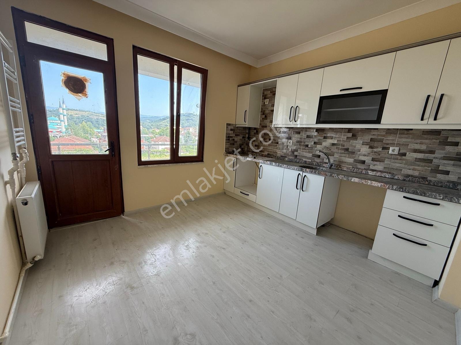 Emlakevim - Gümüşova Fatih Mah.de 2+1 Kiralık Hastane Yakınında - Görsel 19