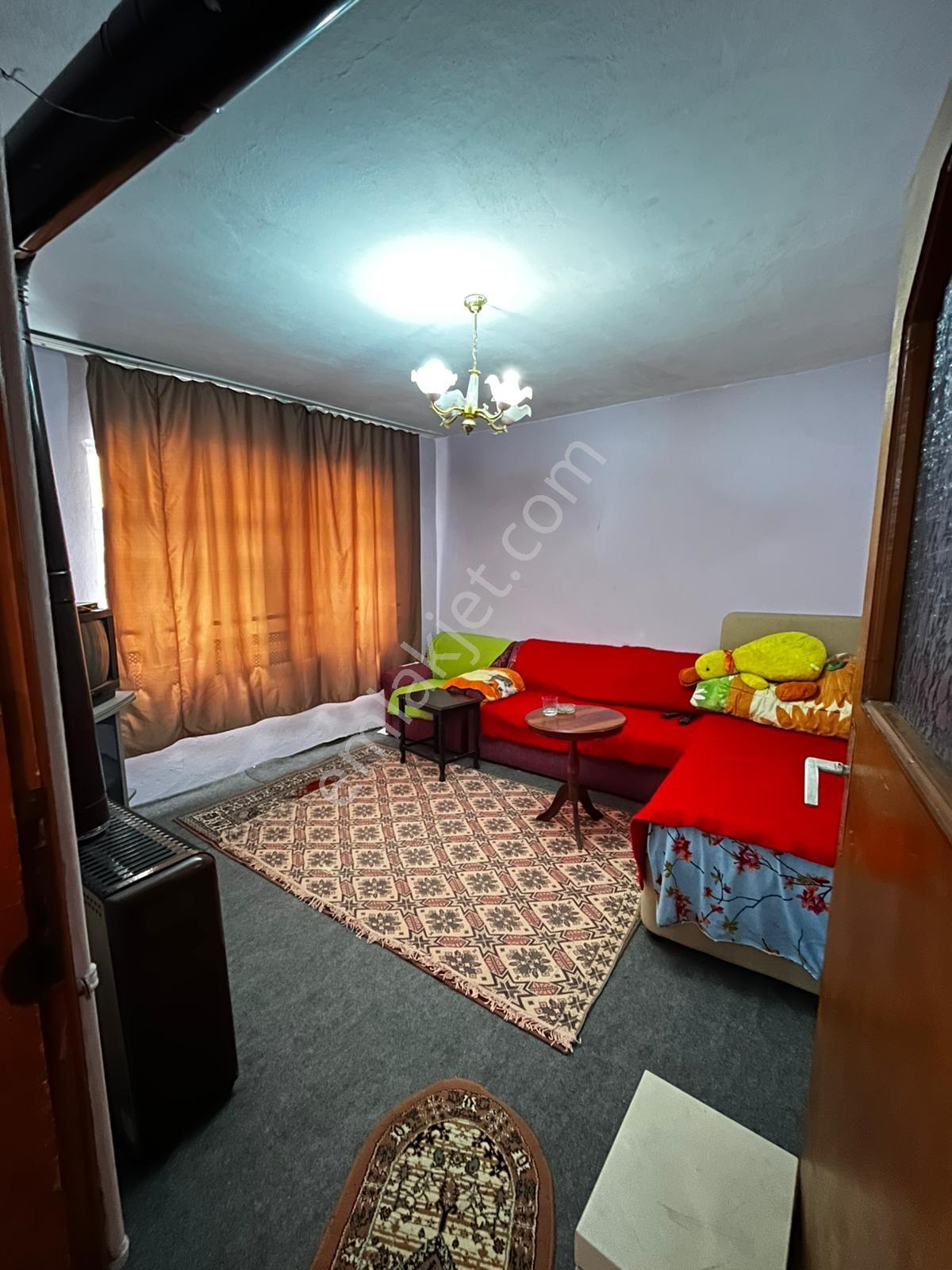 Eğitim Mahallesinde Satılık Mustakil 2 Katlı Kargir Bina - Görsel 3