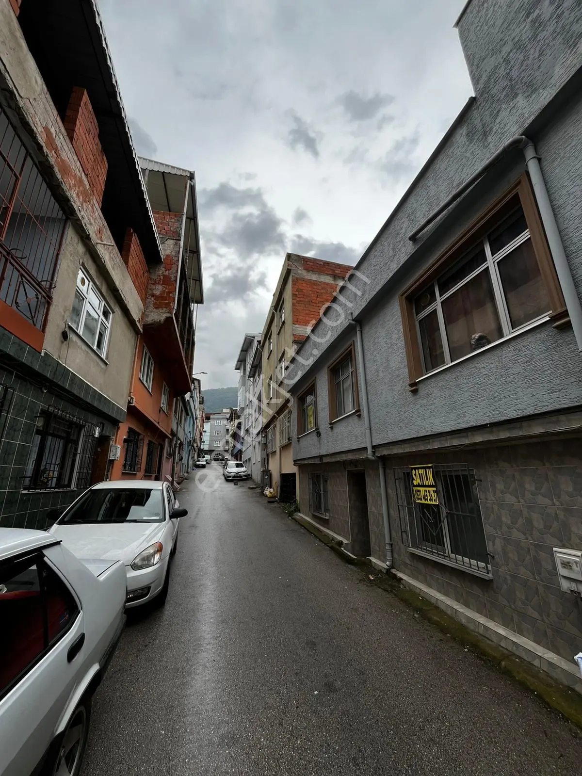 Eğitim Mahallesinde Satılık Mustakil 2 Katlı Kargir Bina