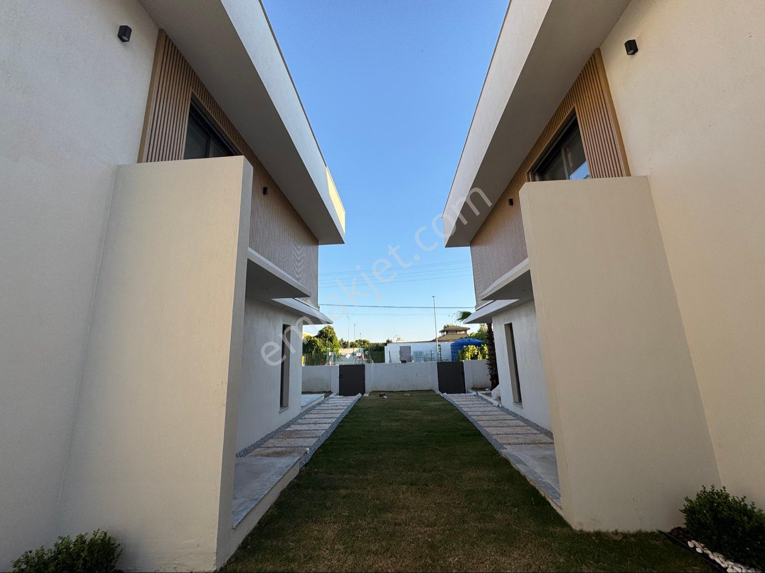 İzmir Seferihisar Ürkmez’de Satılık 3+1 Havuzlu Yazlık Villa Denize 650 Metre - Görsel 8