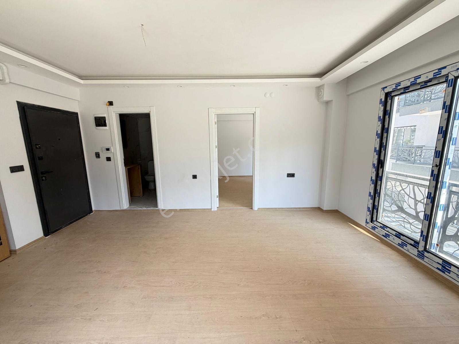 Göral Emlak'tan Satılık Arakat 1+1 Havuzlu Sitede Daire - Görsel 16