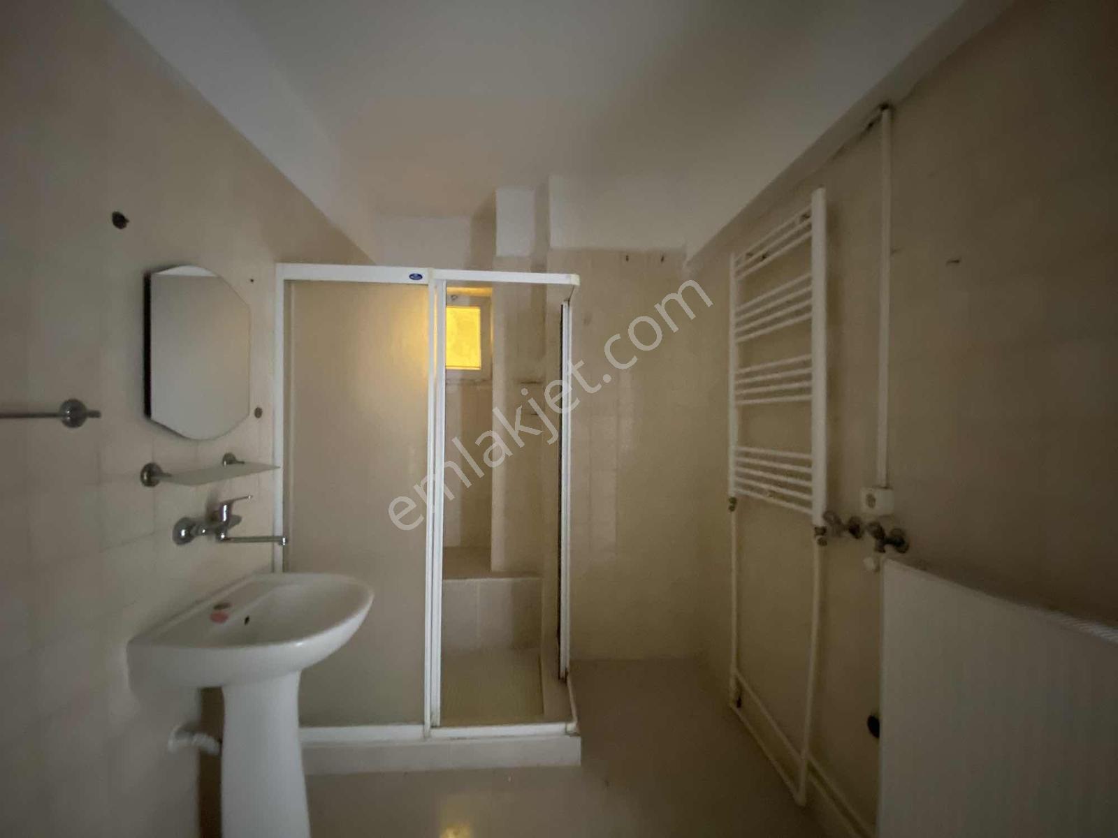 Adapazarı Yağcılar Altay Sitesinde 3+1 Kiralık Daire - Görsel 6