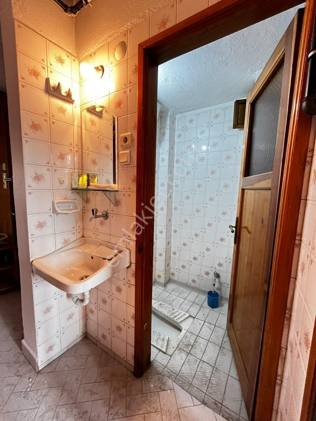Eğitim Mah. Prof.tezok Caddesinde 3+1 Kiralık Daire Kat 2 - Görsel 7