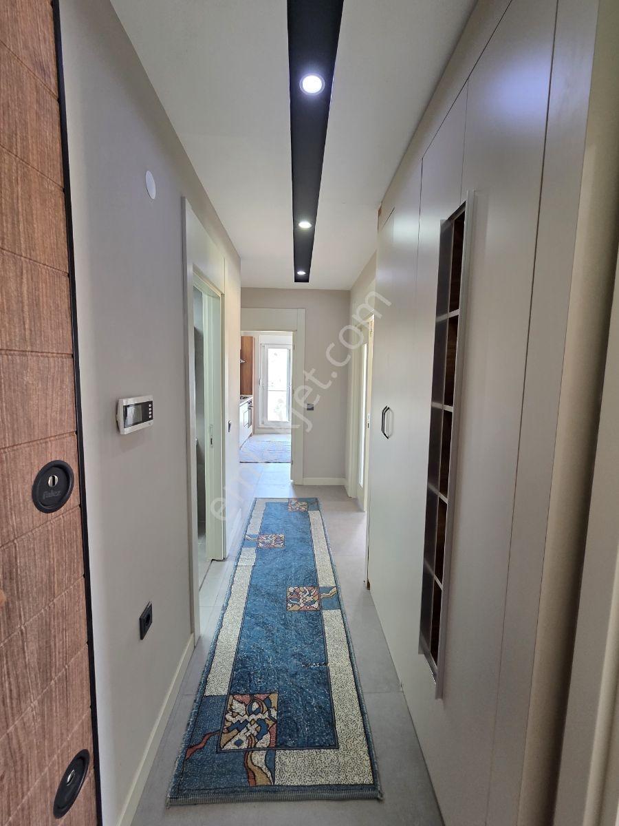 Havuz Manzaralı | Güvenlikli Sitede 2+1 Geniş Daire - Görsel 15