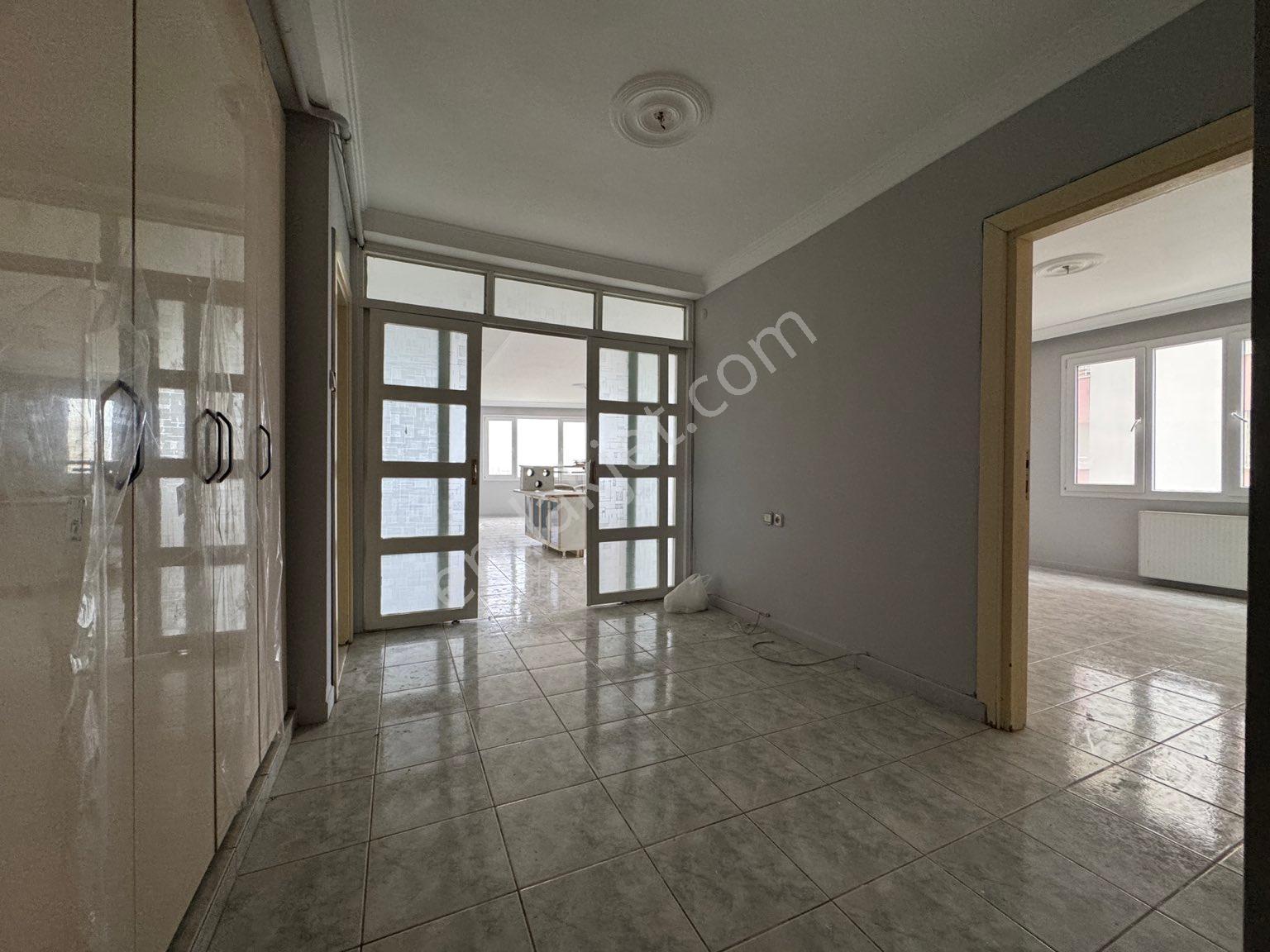 Merkez Park Ve Göl Manzaralı-8.kat-doğalgazlı-3+1 Kiralık Daire - Görsel 16