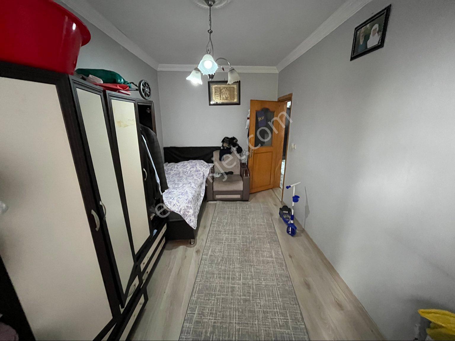 İkitelli Mehmet Akif Mah. Satılık Eski Yapı 2+1 80m2 1.kat - Görsel 13
