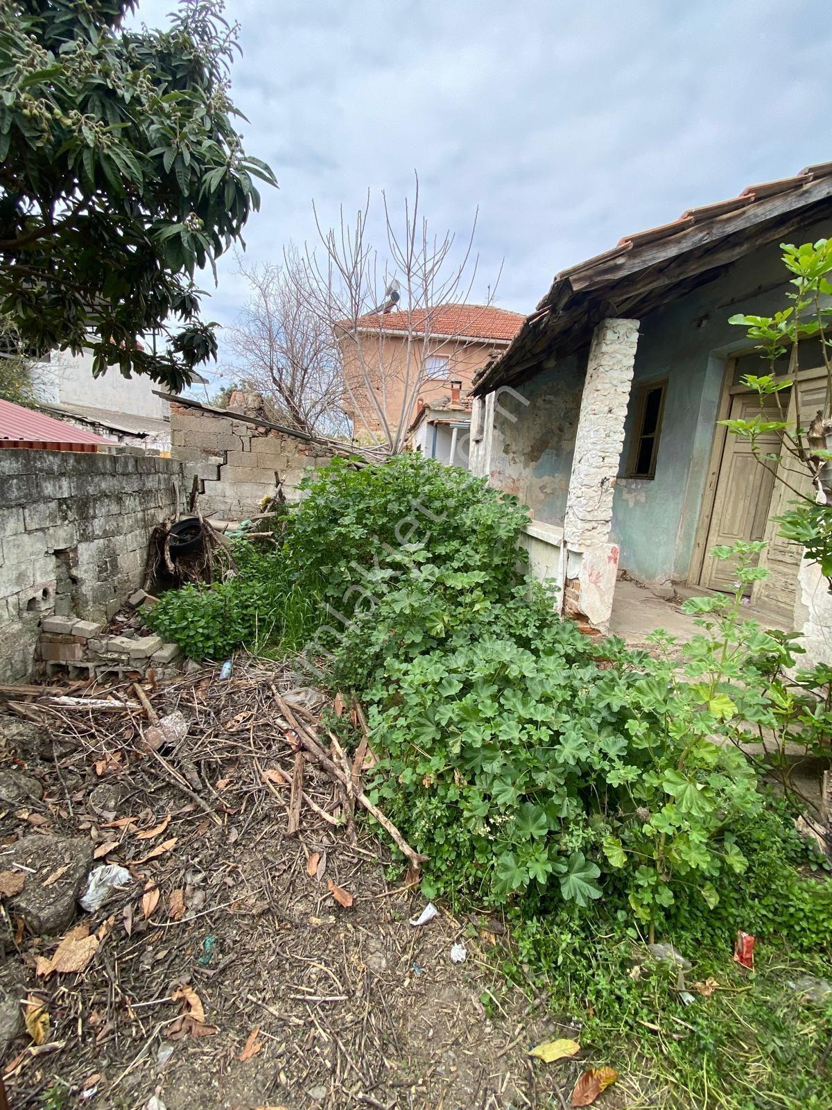 Söke Bağarası Mahallesinde 110m2 Köşe Başı Bahçeli Müstakil Ev - Görsel 8