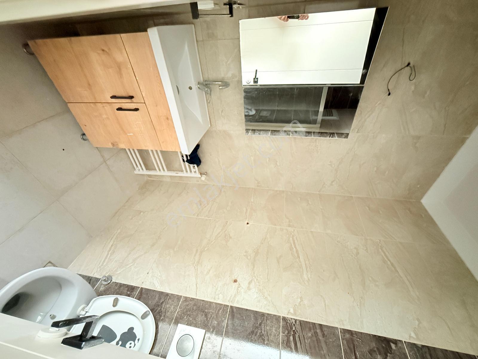 Maltepe Girne Mahallesi Site İçerisinde Bahçeli 2+1 Kiralık - Görsel 9