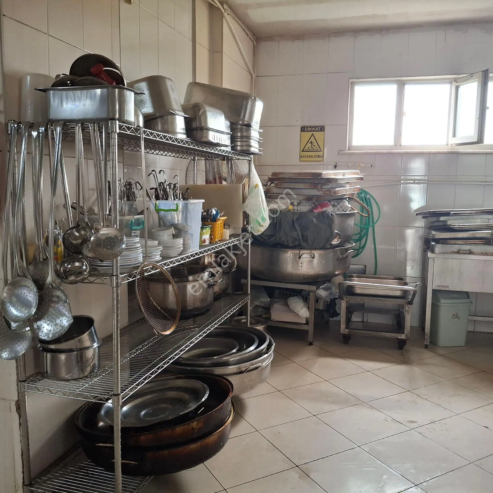 T.dağ Muratlı Muradiye Mah.cadde Üzerinde 240 M2 Brüt Alana Sahip İmalathane Devren Kiralıktır... - Görsel 11