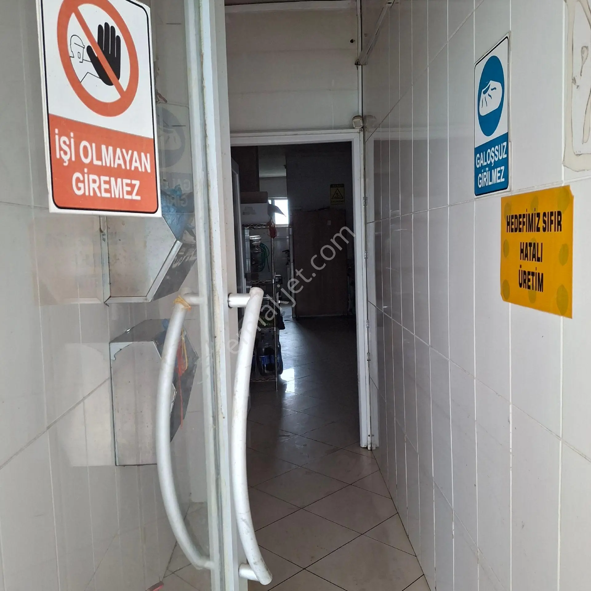 T.dağ Muratlı Muradiye Mah.cadde Üzerinde 240 M2 Brüt Alana Sahip İmalathane Devren Kiralıktır... - Görsel 5