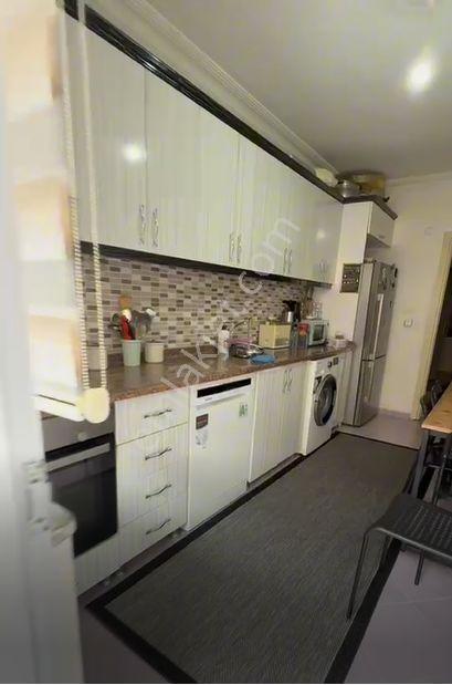 Esenyurt Saadetdere Mah Satılık Daire 3+1 İskanlı Metrobüse Yakın - Görsel 13