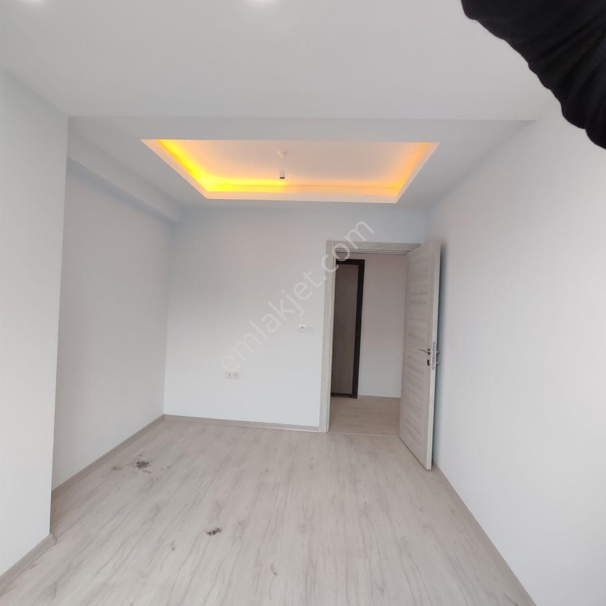 Çobançeşme'de 3 Yıllık Ön Cephe Bulvar Dibi Kiralık 2+1 Daire - Görsel 5