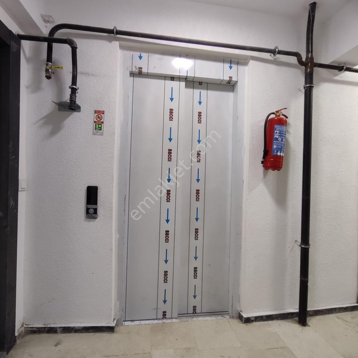 Çobançeşme'de 3 Yıllık Ön Cephe Bulvar Dibi Kiralık 2+1 Daire - Görsel 19