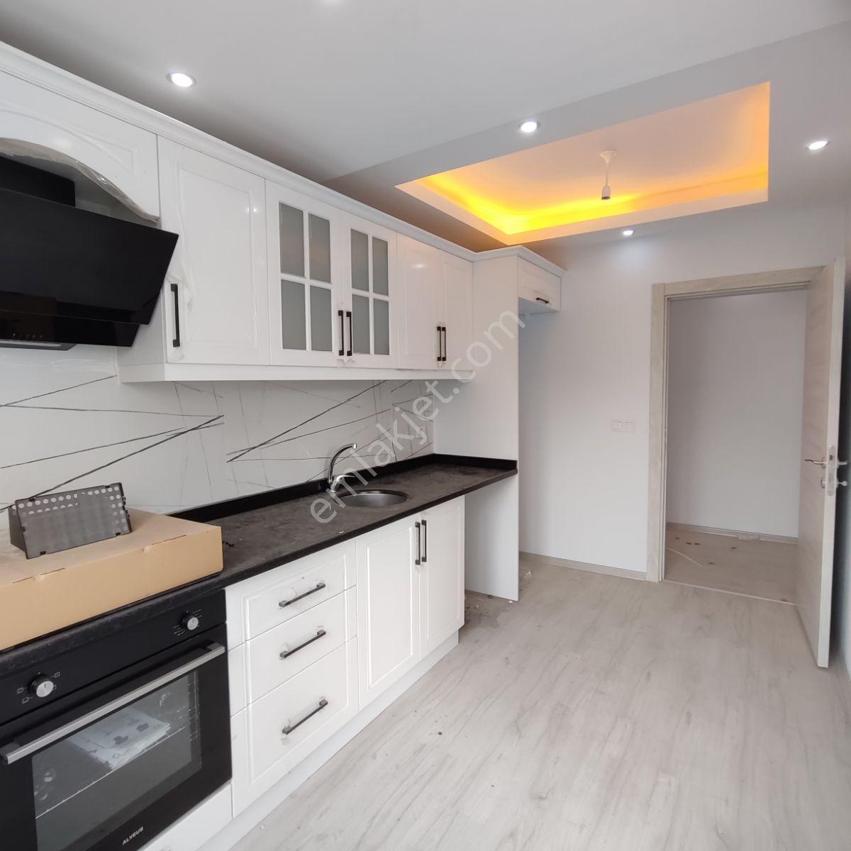 Çobançeşme'de 3 Yıllık Ön Cephe Bulvar Dibi Kiralık 2+1 Daire - Görsel 3