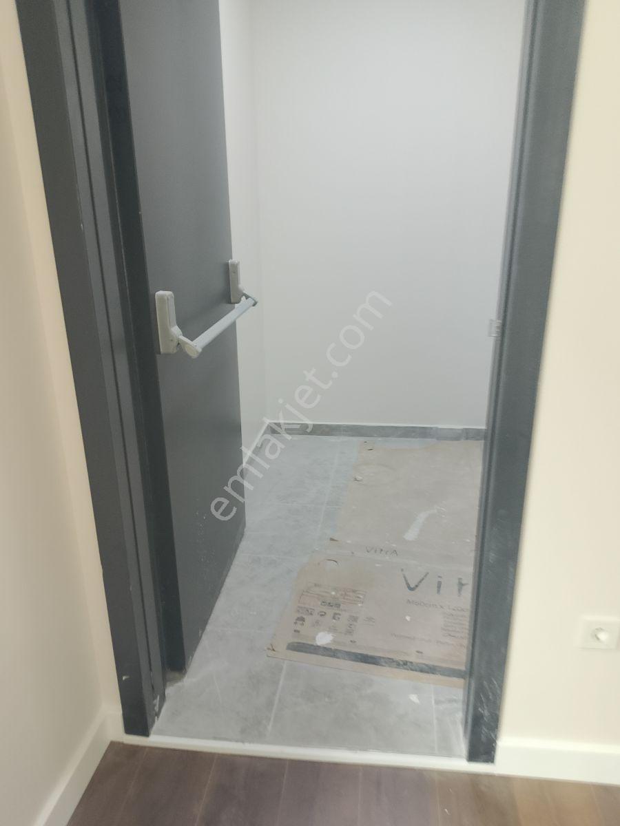 Erenköy'de 115 Metrekare Kombili 85.000 - Görsel 11