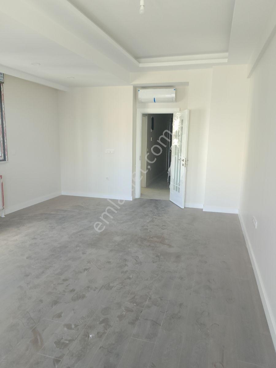 Erenköy'de 115 Metrekare Kombili 85.000 - Görsel 32