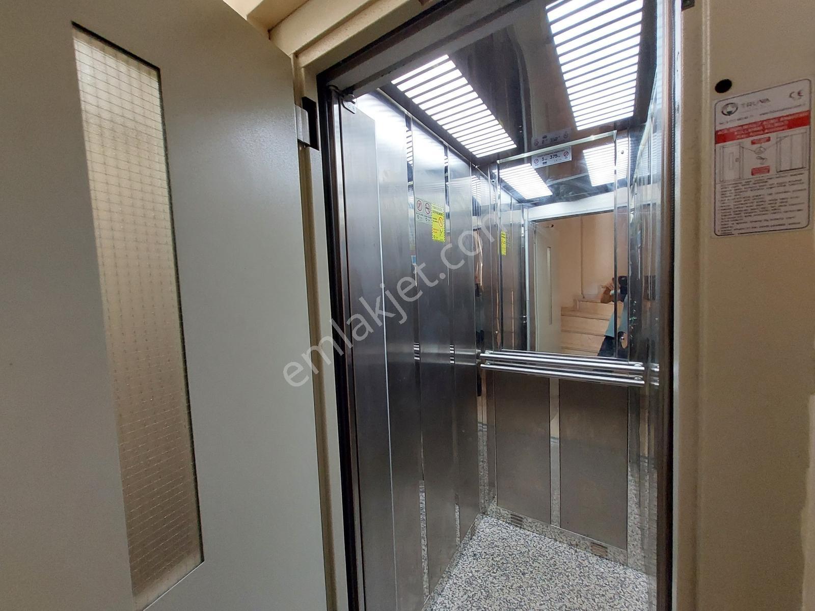 Bahçelievler Yenibosna'da Merkezi Konumda Kiralık 2+1 Daire - Görsel 33