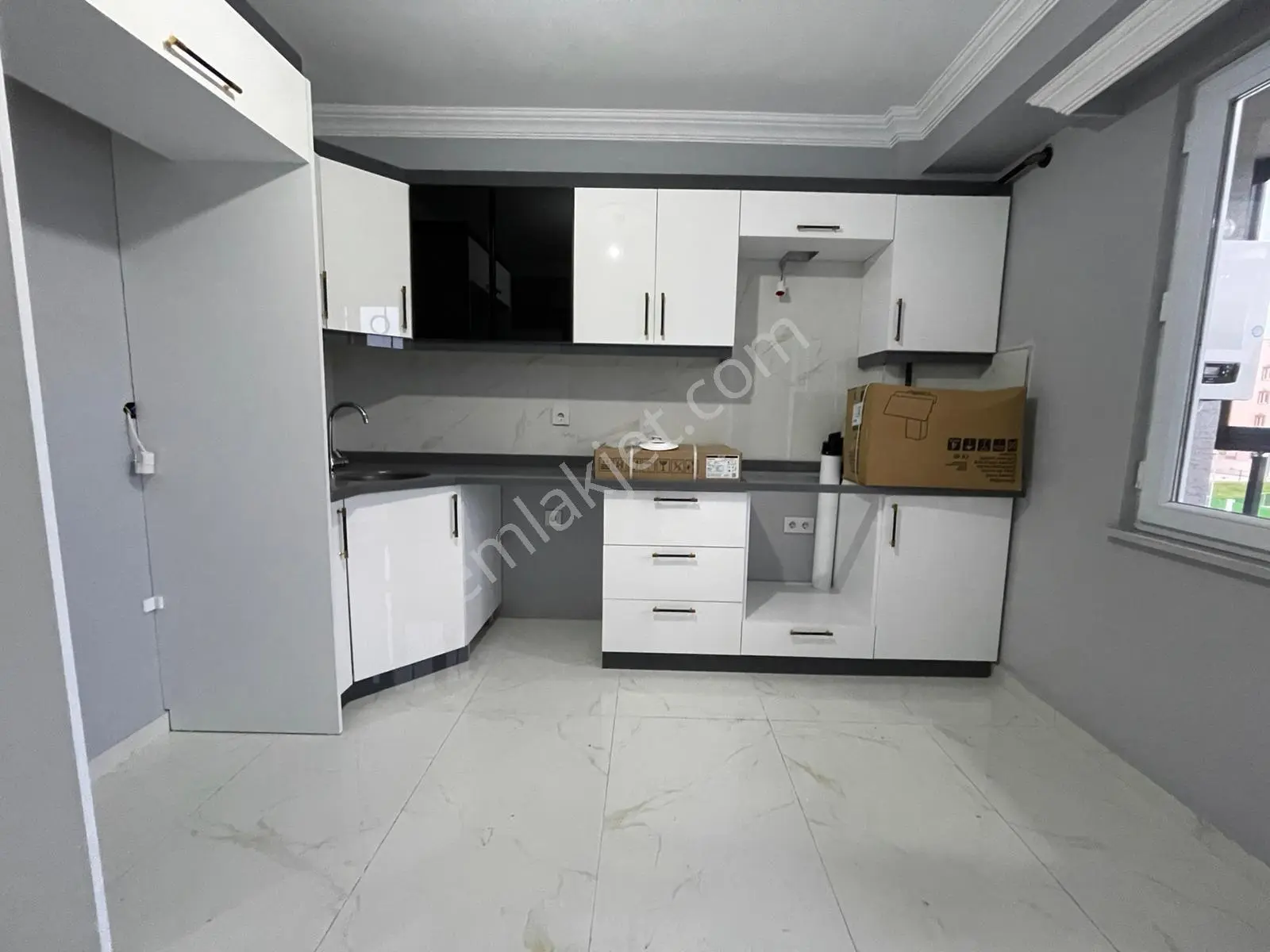Tuğra'dan Ergene Cumhuriyet Mah. Geniş 2+1 Kiralık Daire - Görsel 4
