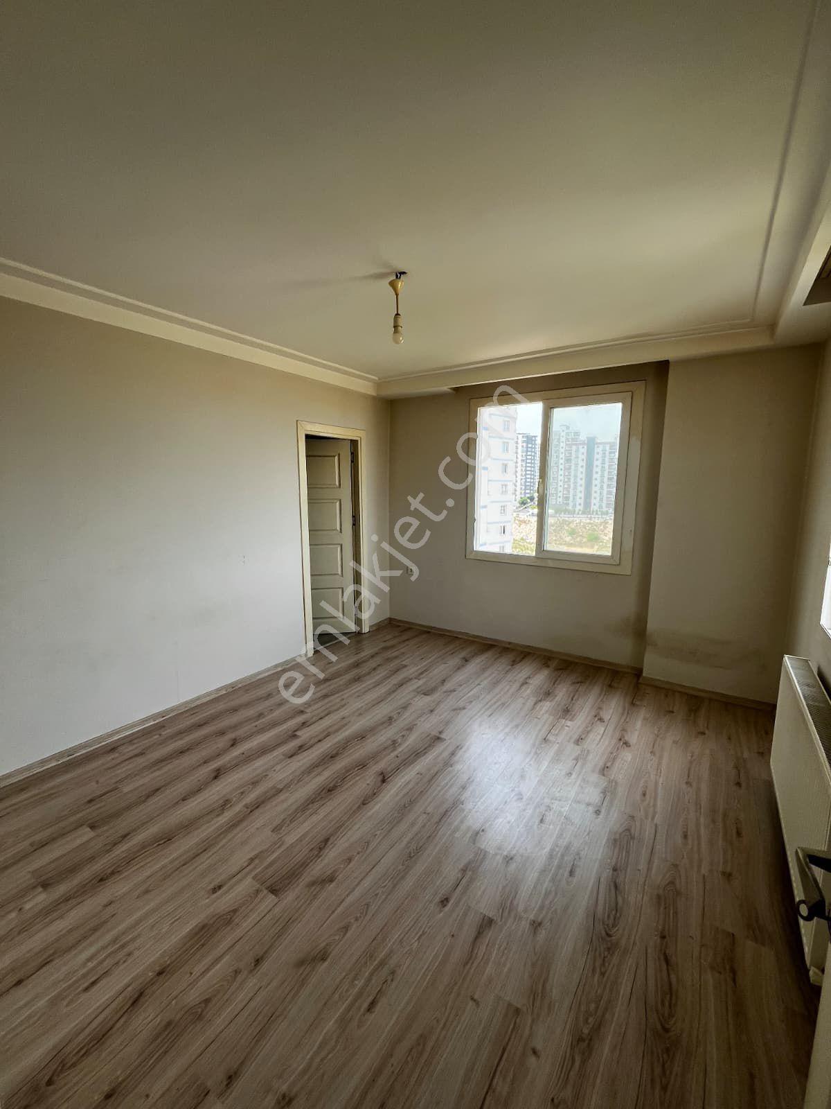 Çarkıpare Mahallesinde 2+1 Geniş Kombili Kiralık Daire - Görsel 11