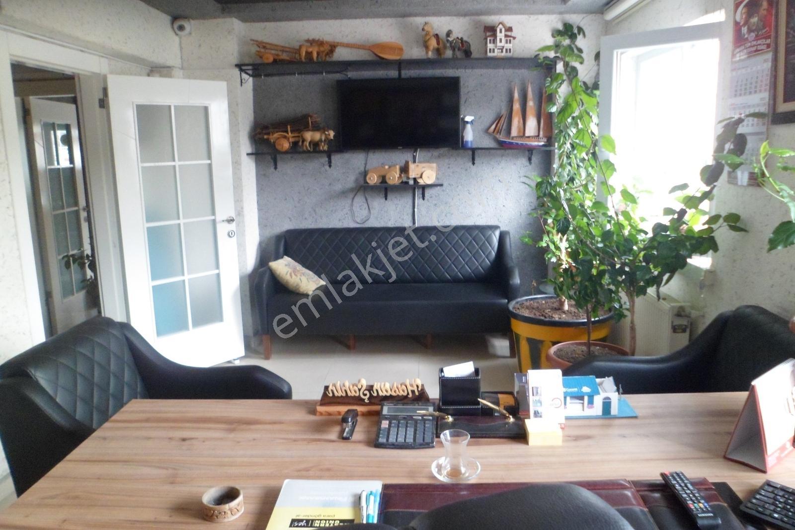 Cadde Üstü Köşe Başı İşyeri Ruhsatlı 2+1 Satılık Daire - Görsel 10