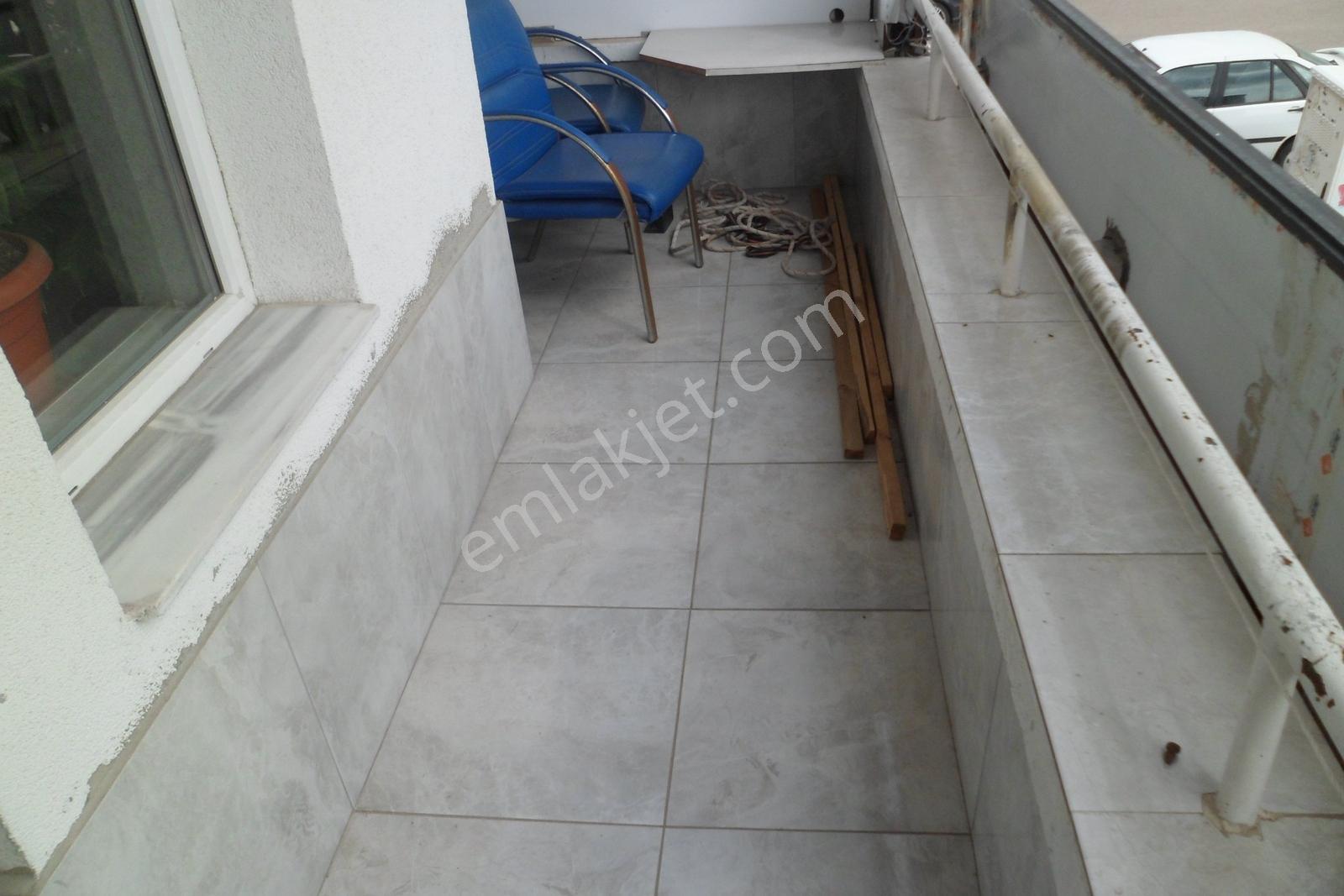 Cadde Üstü Köşe Başı İşyeri Ruhsatlı 2+1 Satılık Daire - Görsel 14