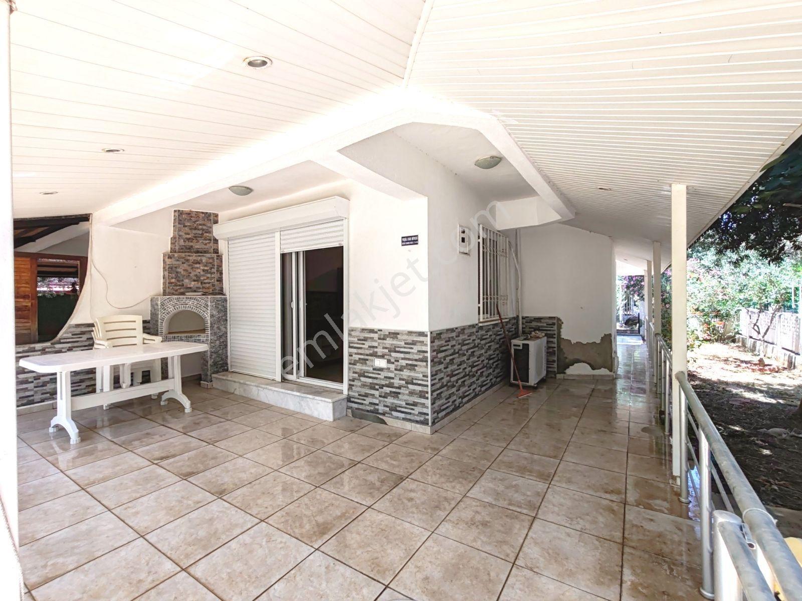 Didim Akbuk Merkezde Satilik Yenilenmis Yazlik Villa - Görsel 17