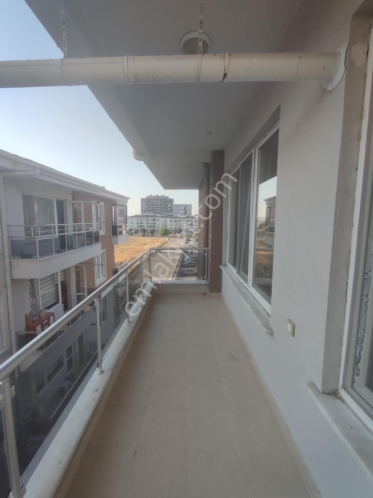 Selçuklu Mah.'de Site İçi Otoparklı-ankastreli-d.gazlı 3+1 Daire - Görsel 31