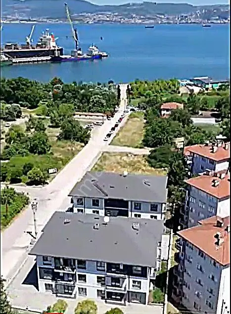 Başiskele Karşıyaka Mh'de Satılık 1+1 Eşyalı/eşyasız Daire/ofis