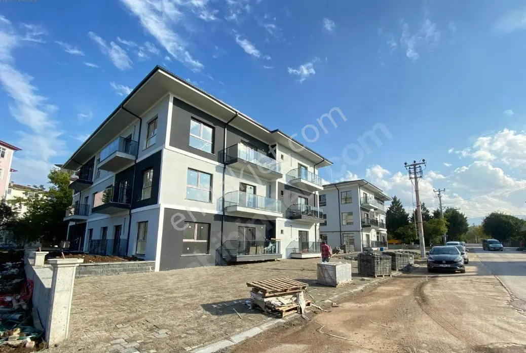 Başiskele Karşıyaka Mh'de Satılık 1+1 Eşyalı/eşyasız Daire/ofis - Görsel 2