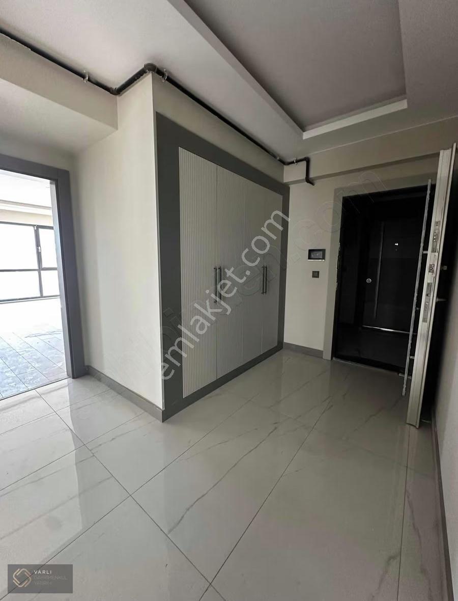 Paradıse Palacede Satılık Lüks 3+1 Daıre - Görsel 7
