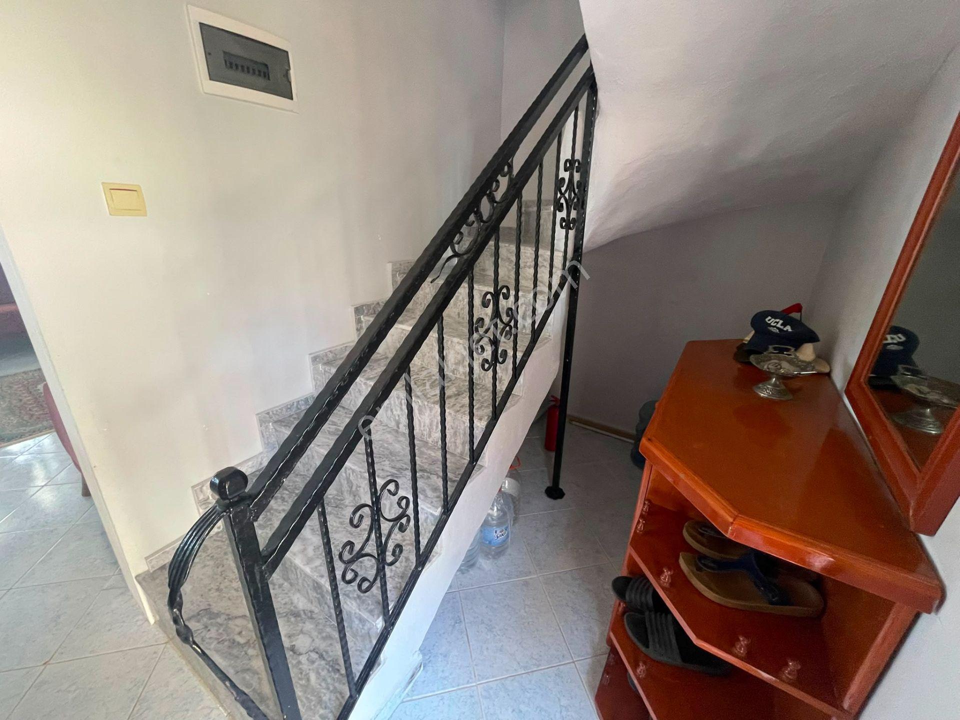 Mavi Boğaziçi Sitesi'nde Deniz Manzaralı 4+1 Tam Müstakil Villa - Görsel 24