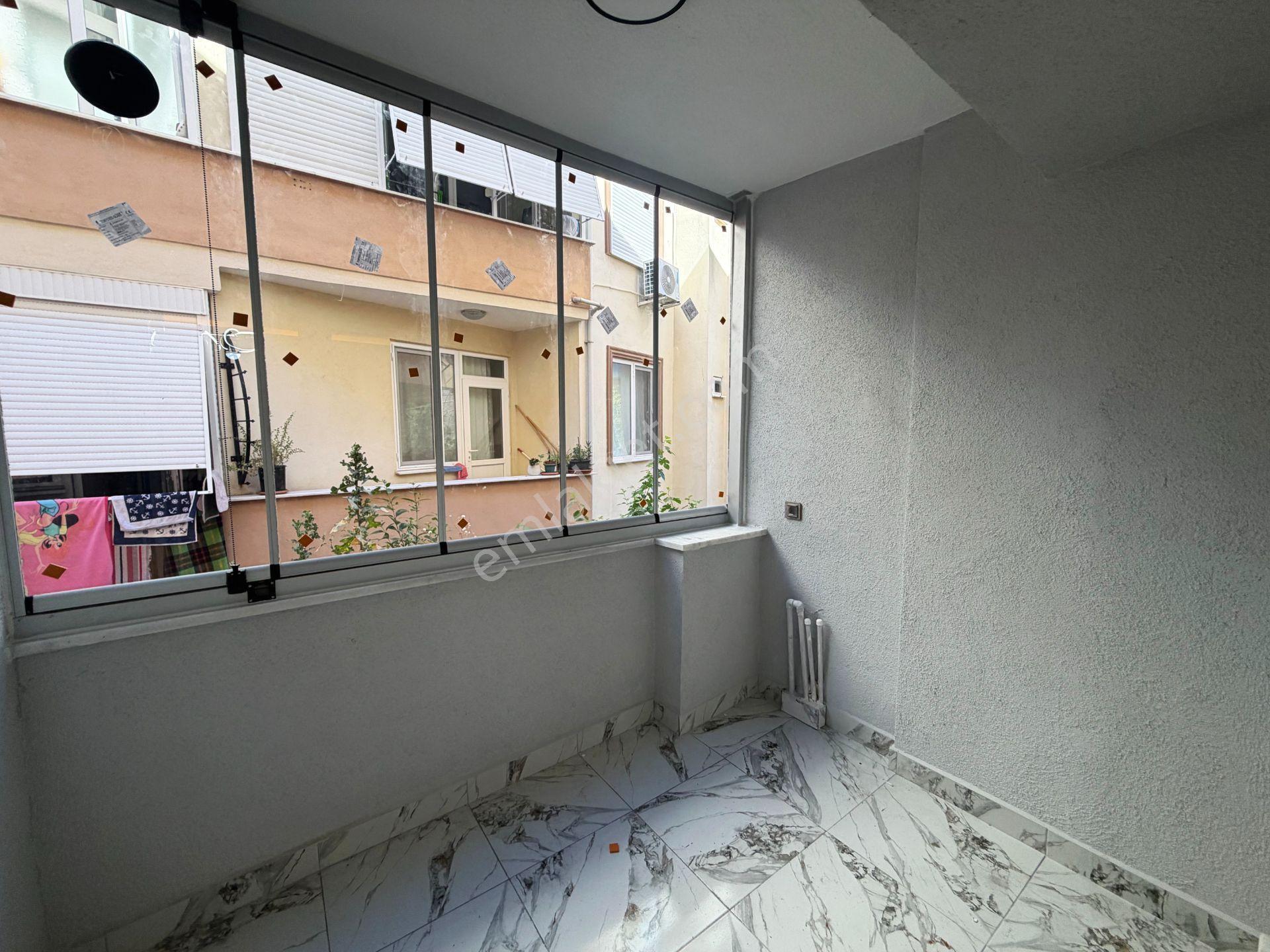 Aktif'ten Altınoluk'ta Satılık Giyinme Odalı Harika Tasarımlı Denize 500mt 2+1 Daire - Görsel 3