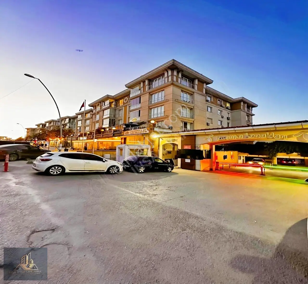 Bahçelievler Yasemin Konaklarında Satılık 2+1 Net 125 M2 Daire - Görsel 3