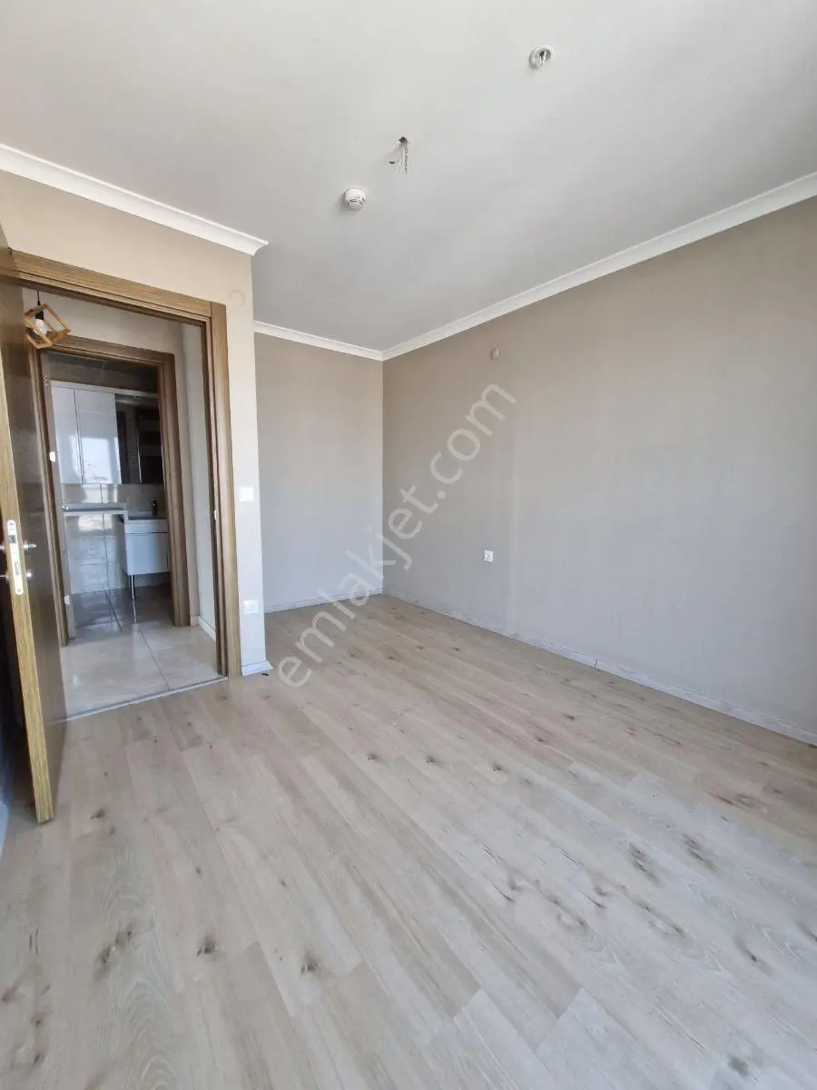 Kartalda Lüks Deniz Manzaralı Kiralık 2+1 Daire - Görsel 5