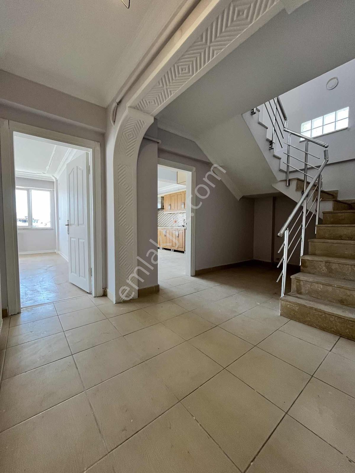Satılık Derince İbnisina Mah 4+1 220 M2 Geniş Dubleks Daire - Görsel 18