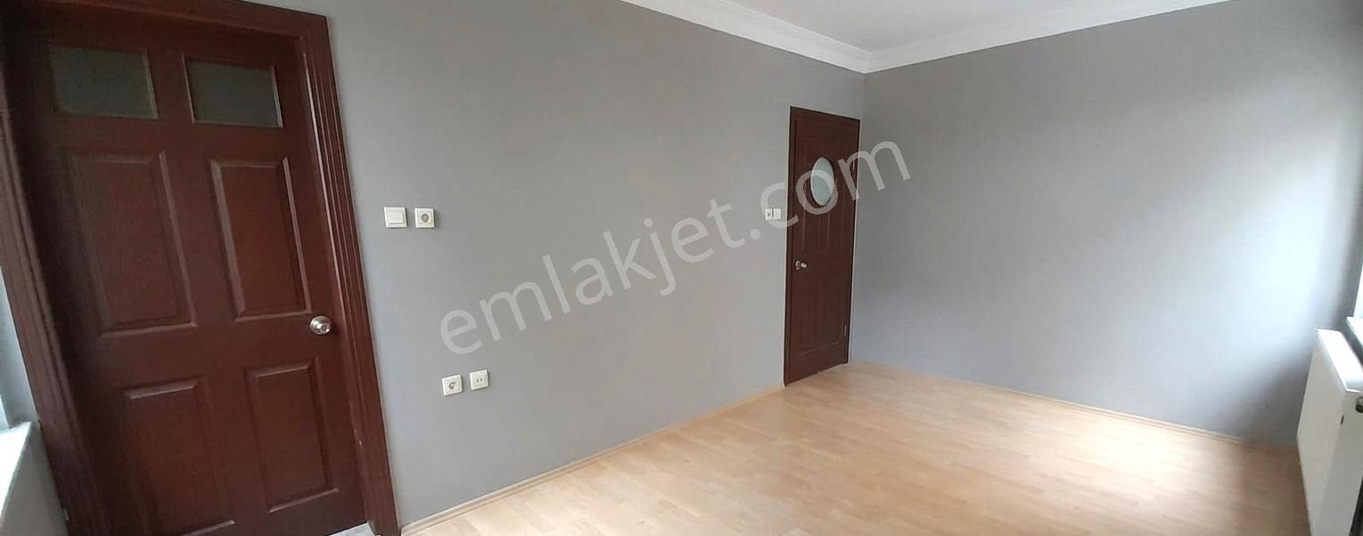 Hasan Basri Çantay'da Hava Üssüne Yakın 3+1 Kiralık Geniş Daire - Görsel 10
