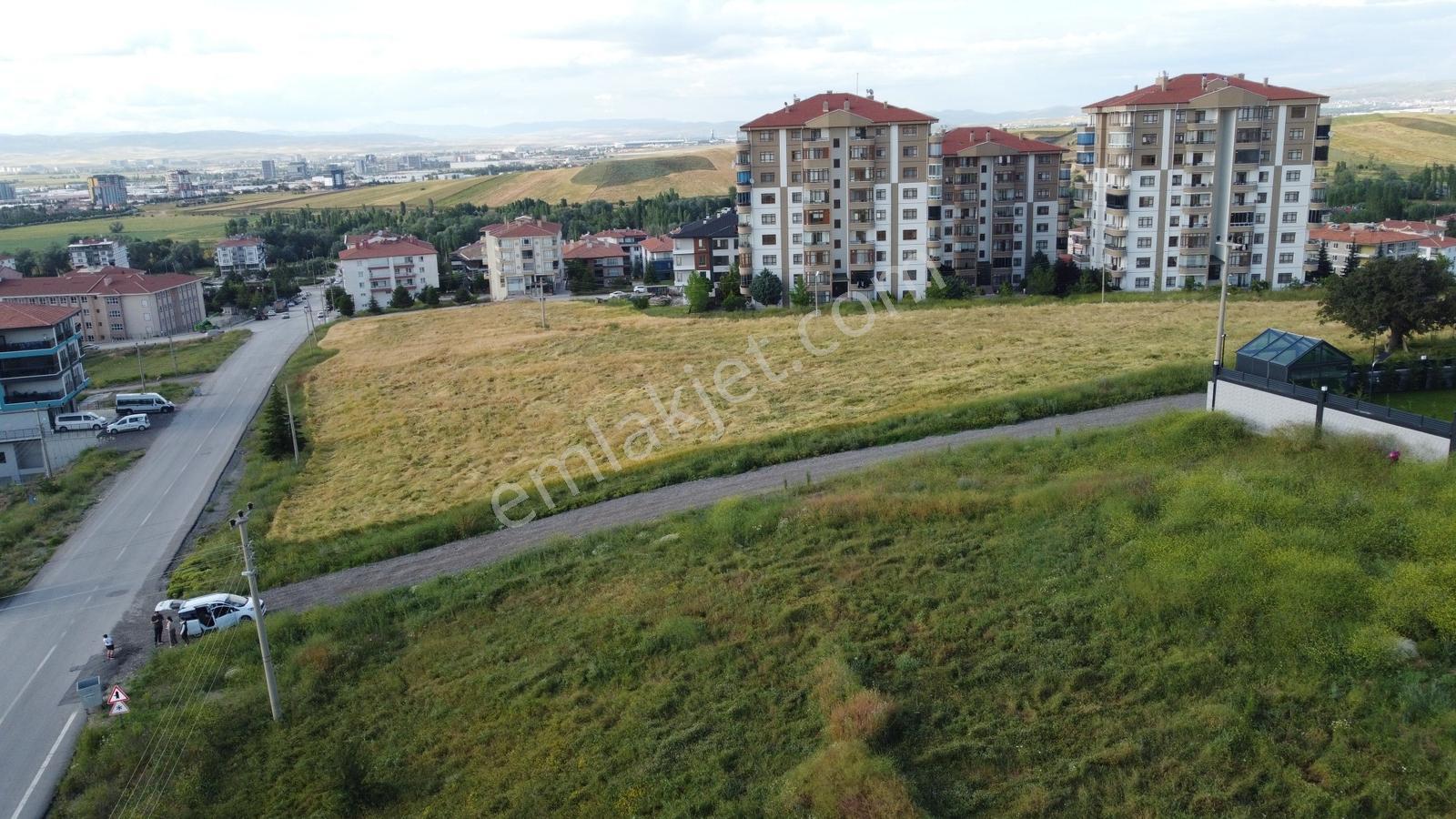 -*-altınova Da Cadde Üstü Köşe Başı Kısa Zamanda Mütahite Girer* - Görsel 22