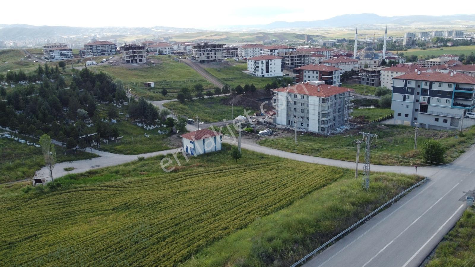 -*-altınova Da Cadde Üstü Köşe Başı Kısa Zamanda Mütahite Girer* - Görsel 14