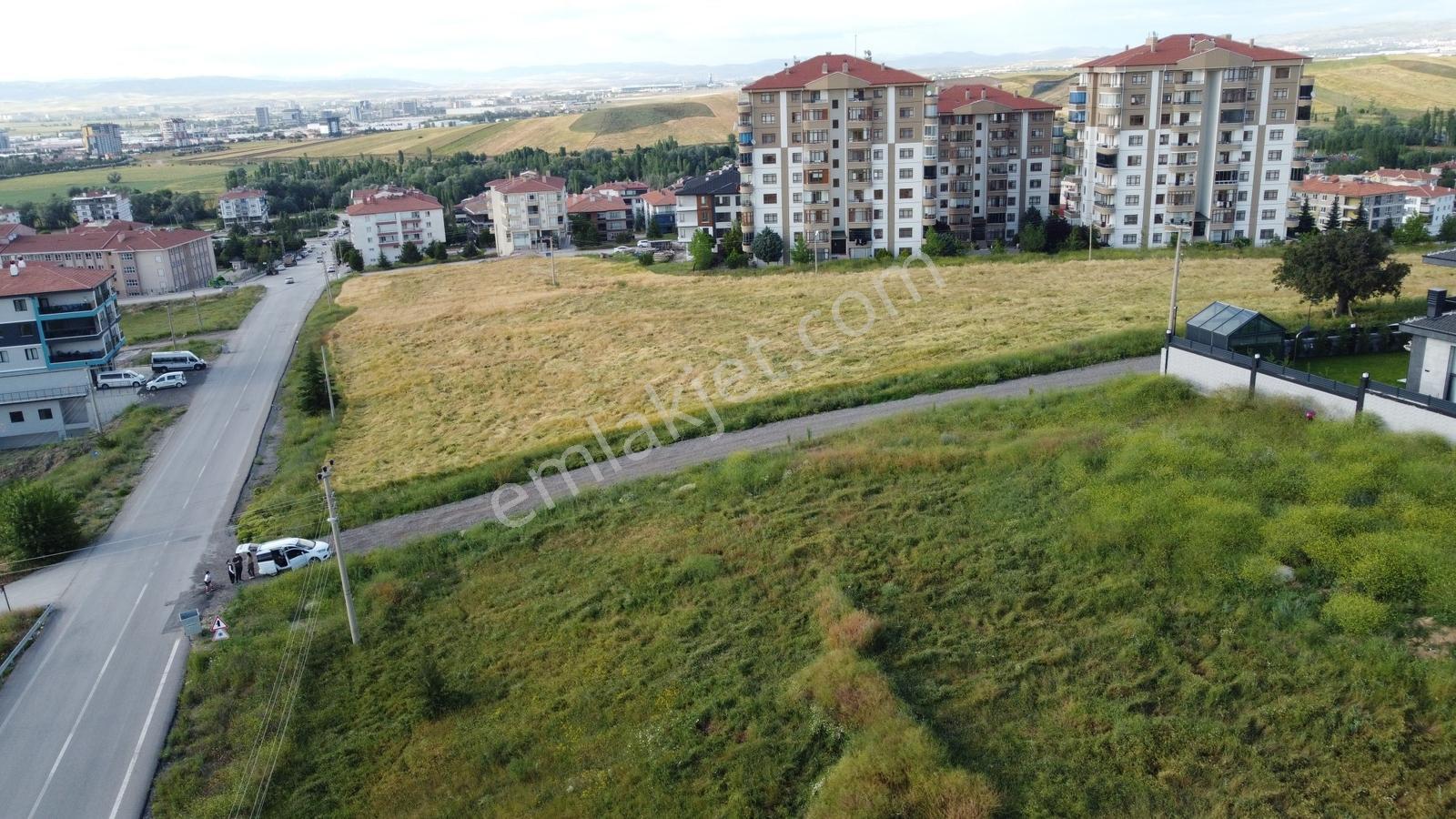 -*-altınova Da Cadde Üstü Köşe Başı Kısa Zamanda Mütahite Girer* - Görsel 13