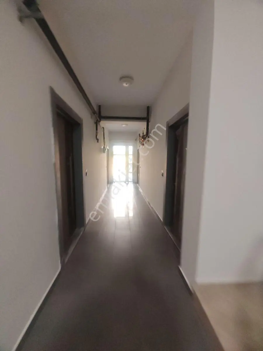Şehir Hastanesi 250metre Arakat Eşyasız 1+1* Balkonlu Suid Daire - Görsel 2