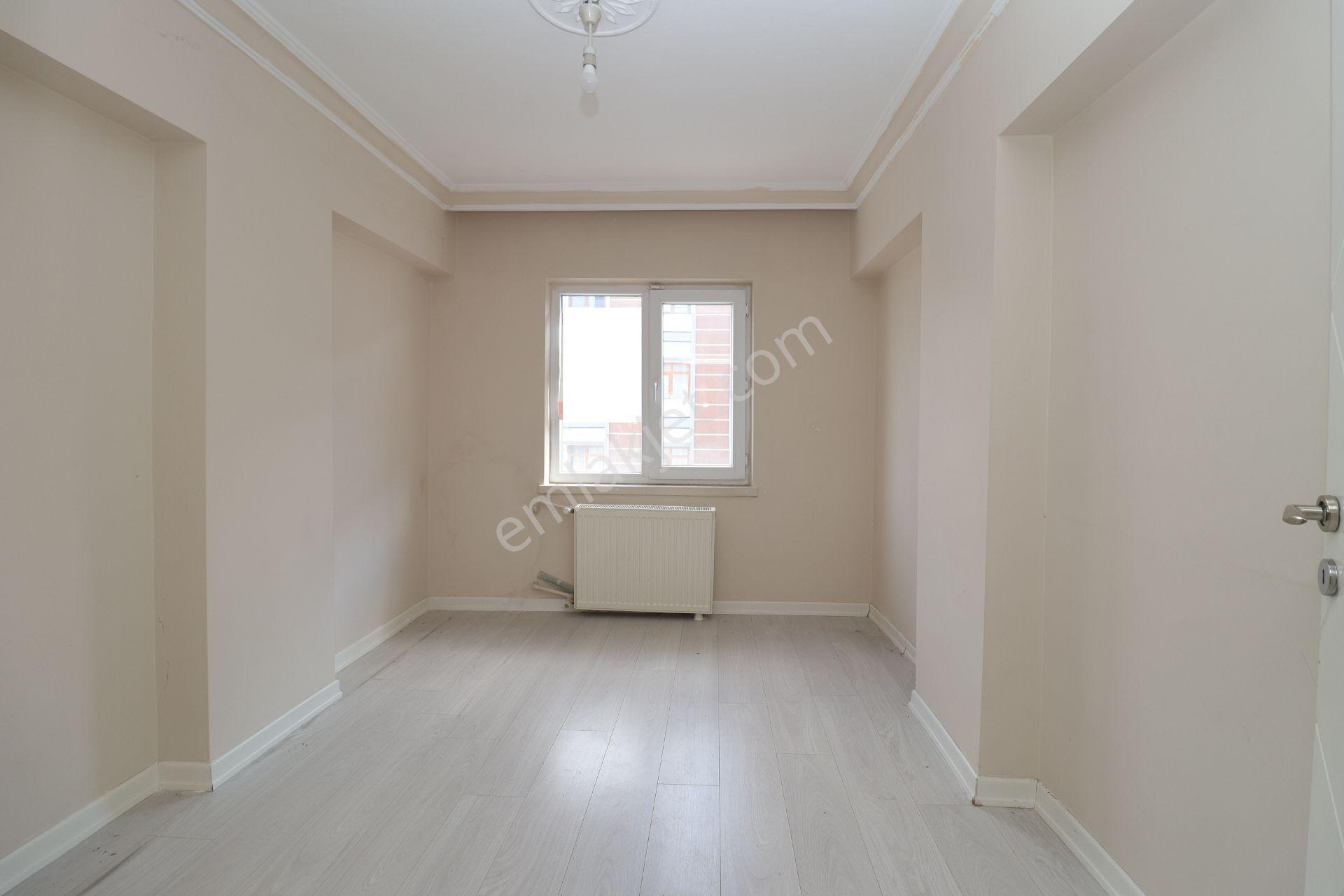 Akif'ten Atakent'te 14.cadde Yanı Arakat Yapılı 3+1 Kiralık Daire - Görsel 17