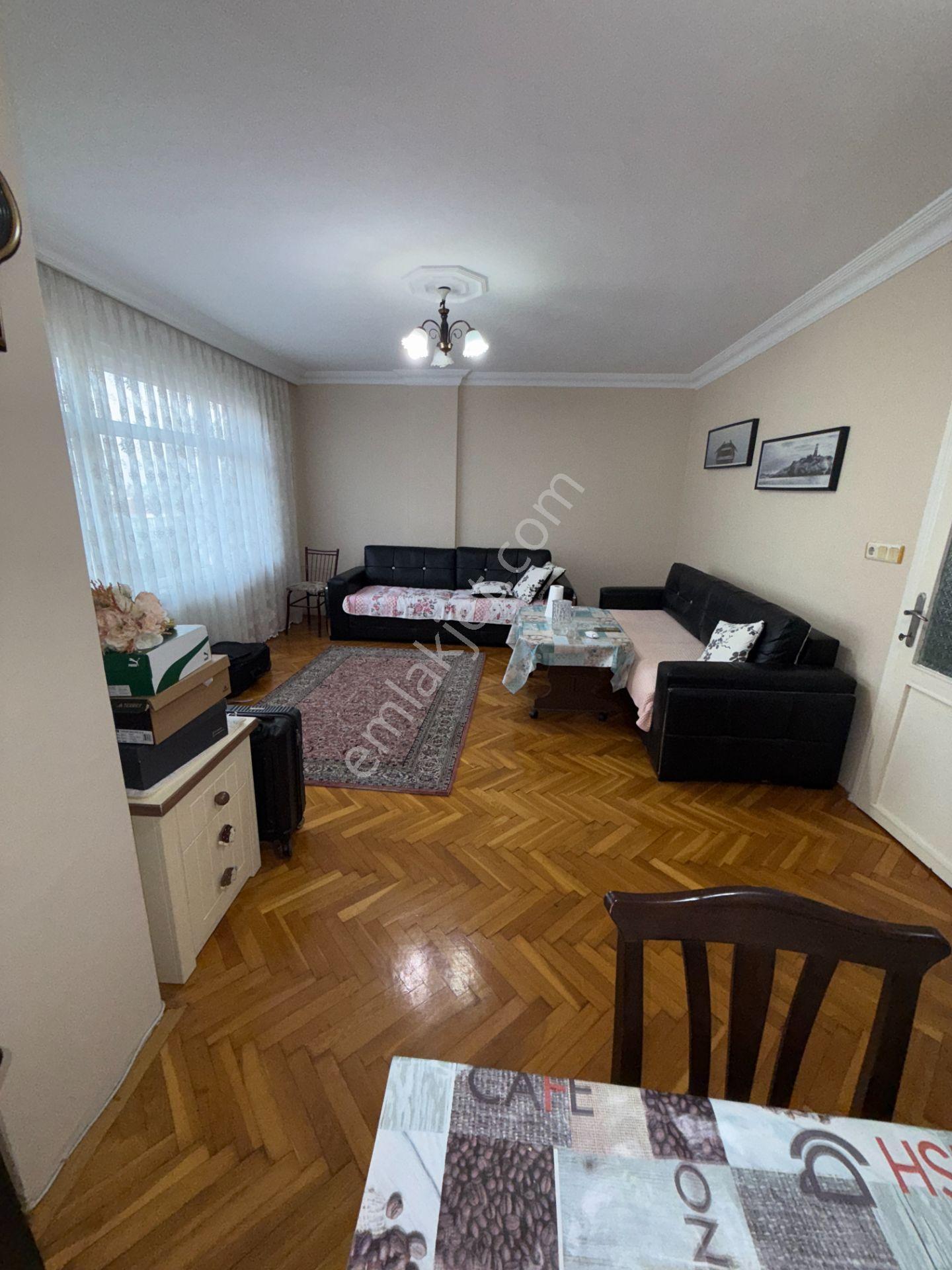Efka Gayrimenkulden Yenibosnada Kiralık 130 M2 3+1 Eşyalı Daire