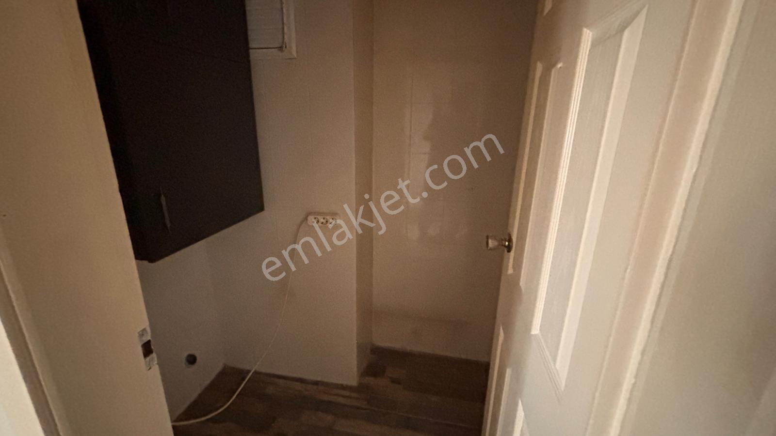 Ataevler Mahallesinde Divan Sitesi İçerisinde 3+1 Kombili Daire - Görsel 11