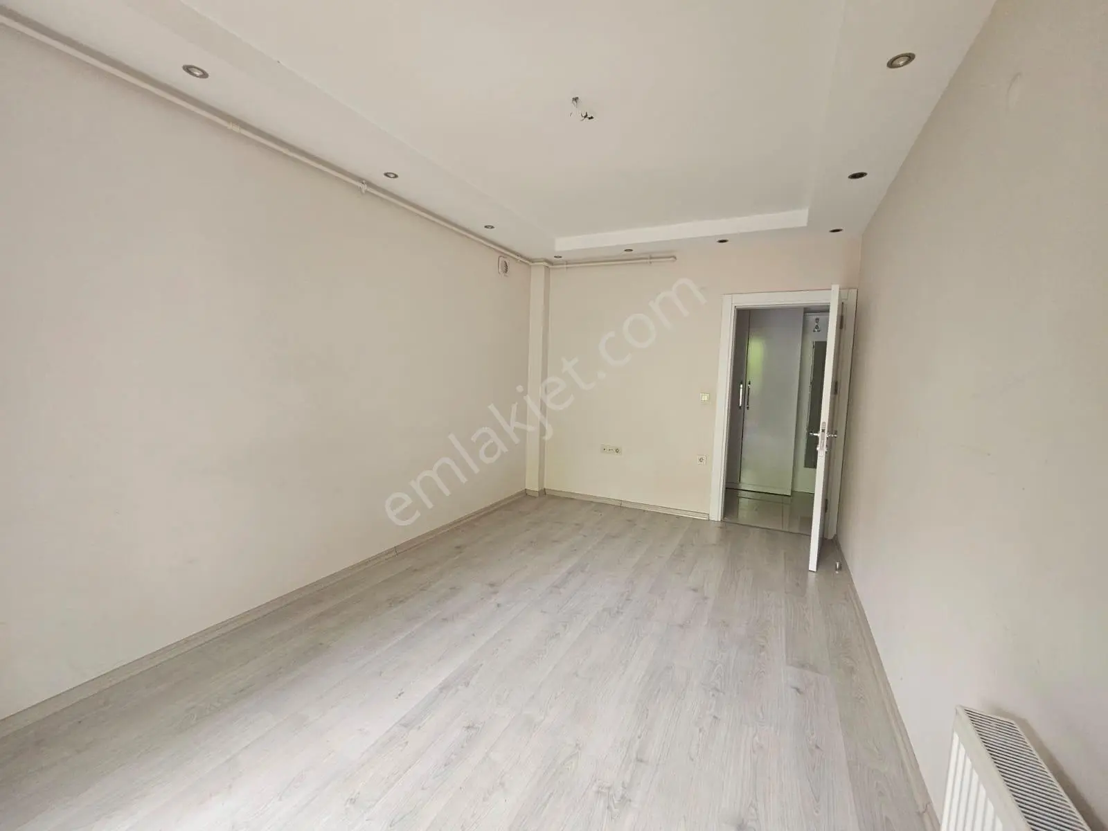 Balıkesir-karesi ,ege Mah .de Demirdağ Emlaktan Kiralık 2+1 Ara Kat Daire. - Görsel 4