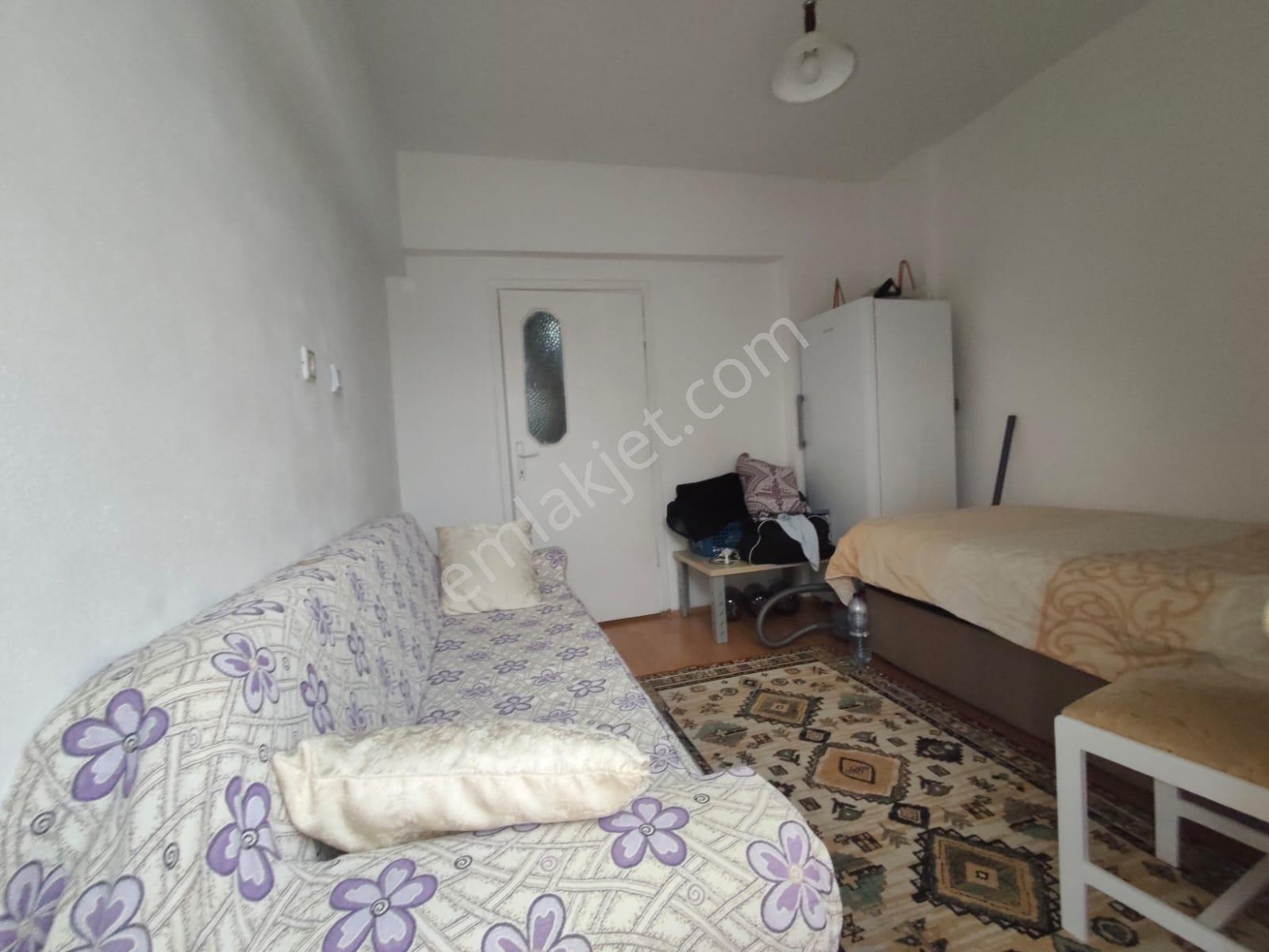 Yılmaz Gayrimenkulden Yapılı Masrafsız 1 Ara Kat Ön Cephe - Görsel 8